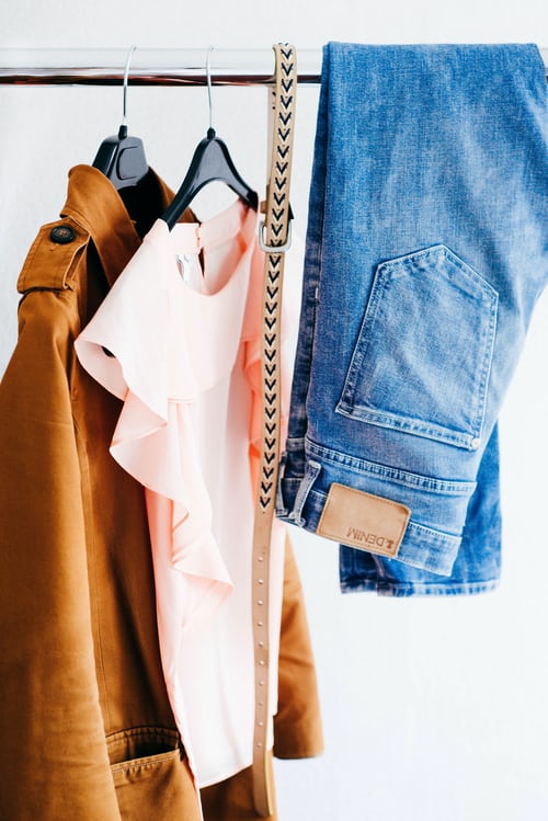 Is It Worth Selling Your Old Clothes? Find Out the Answer.